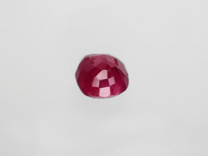 8800452-oval-deep-pinkish-red-igi-burma-natural-ruby-2.71-ct