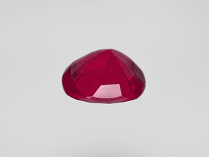 8801532-cushion-velvety-intense-red-with-a-slight-pinkish-hue-grs-mozambique-natural-ruby-5.01-ct