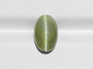 8800220-cabochon-greyish-green-igi-india-natural-chrysoberyl-cat's-eye-3.89-ct