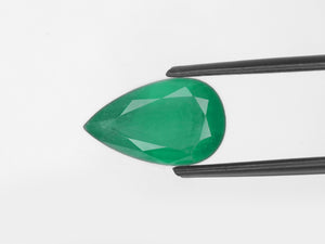 8800556-pear-velvety-green-igi-zambia-natural-emerald-3.47-ct