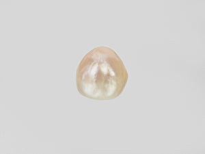 8801079-cabochon-creamy-white-with-a-golden-sheen-ptl-venezuela-natural-pearl-3.18-ct