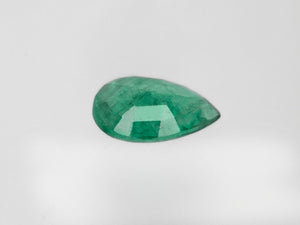 8800564-pear-leaf-green-zambia-natural-emerald-3.69-ct
