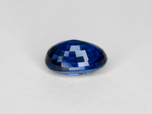 8800167-oval-deep-intense-royal-blue-grs-madagascar-natural-blue-sapphire-2.26-ct