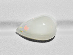 8801105-cabochon-yellowish-white-with-green-&-orange-flashes-gii-ethiopia-natural-white-opal-11.35-ct