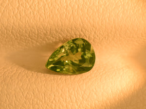 8800078-pear-fiery-vivid-green-igi-russia-natural-alexandrite-1.00-ct