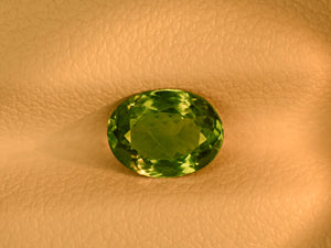 8800121-oval-lustrous-green-igi-russia-natural-alexandrite-0.97-ct
