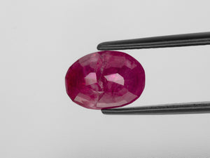 8800833-oval-intense-pinkish-red-grs-burma-natural-ruby-4.58-ct