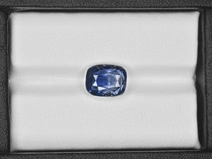 8801112-cushion-deep-blue-color-zoning-gia-kashmir-natural-blue-sapphire-5.70-ct