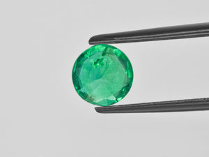8800993-round-fiery-vivid-green-grs-zambia-natural-emerald-1.26-ct