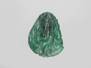 8800836-carved-medium-green-gii-zambia-natural-emerald-43.30-ct