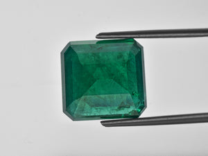 8801049-octagonal-rich-velvety-deep-green-grs-zambia-natural-emerald-15.83-ct