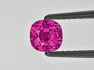 8801320-cushion-fiery-vivid-purplish-pink-gia-sri-lanka-natural-pink-sapphire-1.62-ct