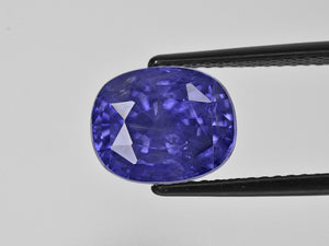 8801336-cushion-intense-violetish-blue-changing-to-deep-purple-grs-sri-lanka-natural-color-change-sapphire-8.37-ct