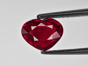 8801380-heart-fiery-intense-pigeon-blood-red-grs-mozambique-natural-ruby-3.01-ct