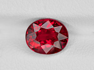 8801399-oval-fiery-vivid-pigeon-blood-red-grs-mozambique-natural-ruby-2.04-ct