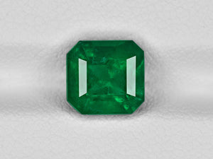 8801424-octagonal-rich-velvety-royal-green-grs-colombia-natural-emerald-2.35-ct