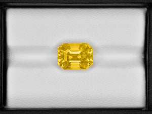 8801825-octagonal-fiery-rich-intense-yelow-sri-lanka-natural-yellow-sapphire-7.64-ct