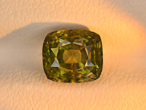 8801952-cushion-fiery-yellowish-green-changing-to-yellowish-brown-igi-gii-madagascar-natural-alexandrite-2.68-ct