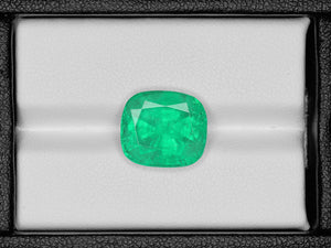 8802607-cushion-intense-green-grs-colombia-natural-emerald-8.85-ct