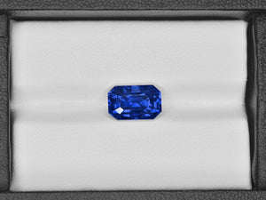 8801941-octagonal-fiery-rich-royal-blue-grs-madagascar-natural-blue-sapphire-4.04-ct