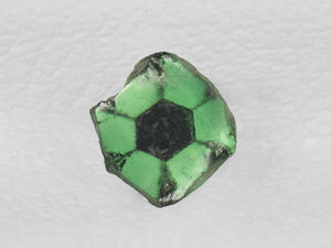 8802133-cabochon-green-with-black-spokes-igi-colombia-natural-trapiche-emerald-0.29-ct