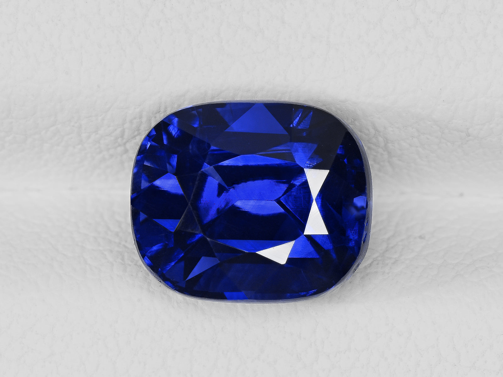 画材 Sapphire Genuine Fine 0.65ct Certified Natural Teal Sapphire – sapphirebazaar