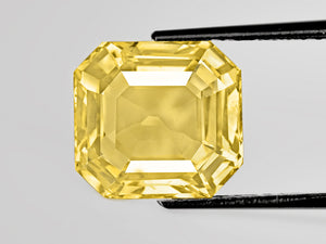 8802946-octagonal-intense-yellow-sri-lanka-natural-yellow-sapphire-11.11-ct