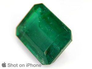 8803197-octagonal-intense-royal-green-grs-zambia-natural-emerald-4.25-ct